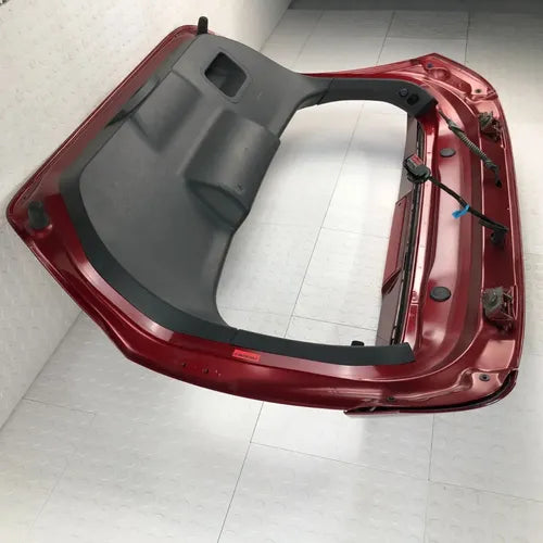 Tapa De Cajuela Ford Fiesta Hatchback 2011-2019 Terracota