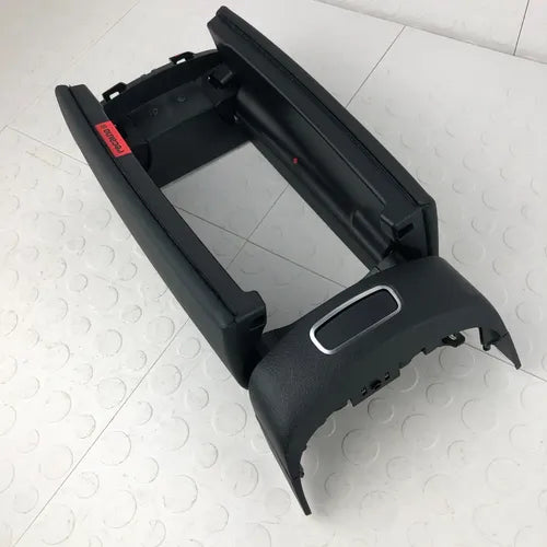 Descansa Brazos Mercedes Benz A45 Amg W177 2018-2021 Negro