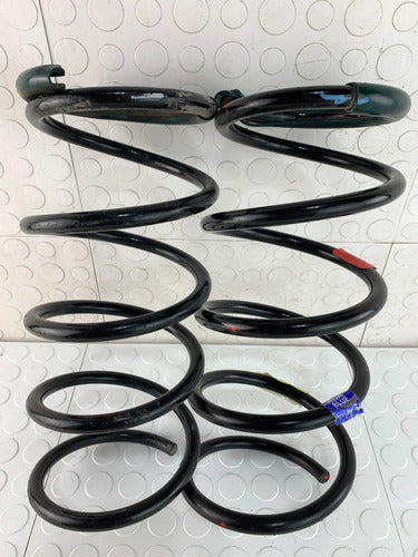 Par De Resortes Delanteros Nissan Tiida 2007-2017