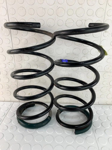 Par De Resortes Delanteros Nissan Tiida 2007-2017