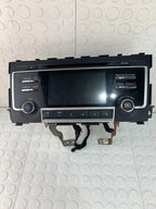 Estéreo Pantalla Nissan Altima 2015-2018 (bloqueado) Negro