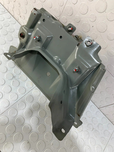 Base Soporte Batería Nissan Murano Z52 2015-2021 Derecho