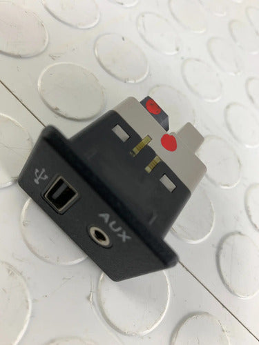 Interruptor Usb Y Auxiliar Nissan Murano Z52 2015-2021 Negro