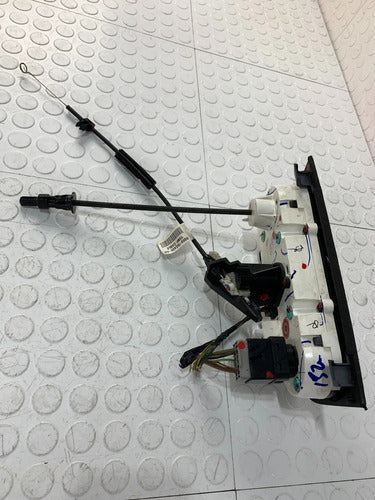 Controles De Clima A/c Ford Ikon Hb 2012-2015