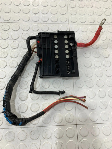 Fusible Bateria Terminal Ford Ikon Hb 2012-2015 Derecho
