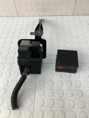 Caja Relevadores Motor Ford Ikon Hb 2012-2015