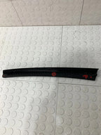 Moldura De Aleta Derecha Ford Ikon Hb 2012-2015 Negro