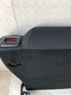 Cubre Asiento Trasero Respaldo Ford Ikon Hb 2012-2015 Negro