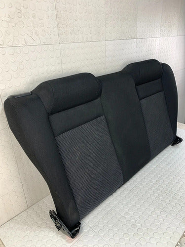 Cubre Asiento Trasero Respaldo Ford Ikon Hb 2012-2015 Negro