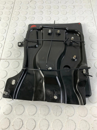 Base Soporte Pila Bateria Toyota Corolla 2009-2013 1.8 Derecho