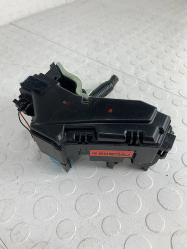 Caja Porta Fusibles Interior Toyota Hilux Sr 2021 2.7 Std