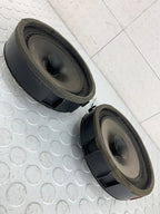 Par De Bocinas Traseras Mitsubishi L200 2020-2024 Negro