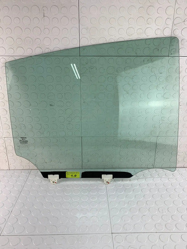 Cristal Trasero Derecho Nissan Versa 2012-2019