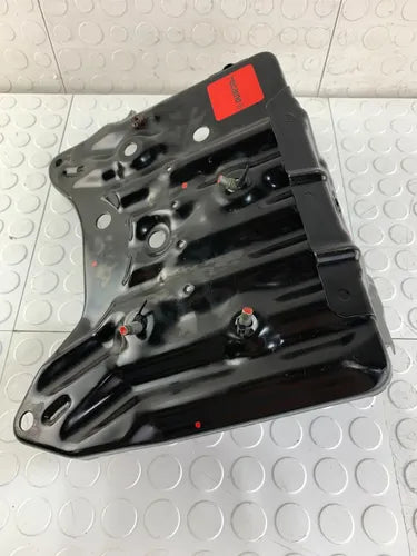Base Soporte Pila Batería Nissan Maxima A34 2004-2008 Derecho