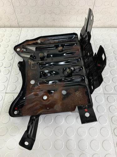 Base Soporte Pila Batería Nissan Maxima A34 2004-2008 Derecho