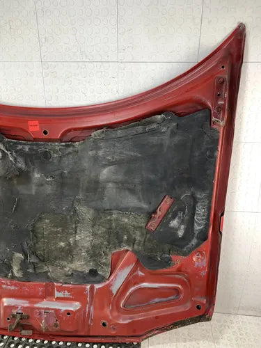 Cofre (detalle) Chevrolet Camaro 1993-1997 3.4