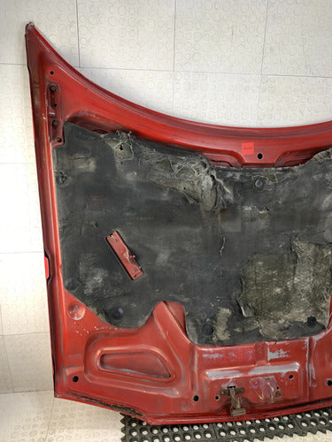 Cofre (detalle) Chevrolet Camaro 1993-1997 3.4