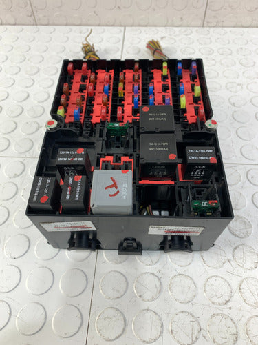 Caja De Fusbles De Motor Ford Ikon Hb 2012-2015