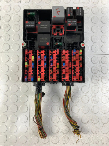 Caja De Fusbles De Motor Ford Ikon Hb 2012-2015
