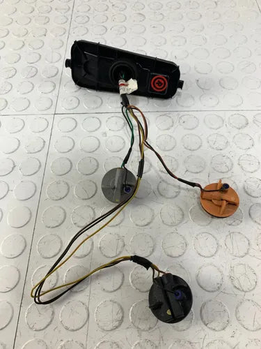 Porta Focos Calavera Izquierda Ford Ikon Hb 2012-2015 Izquierdo/conductor Negro