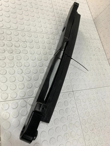 Guias De Facia Trasera Ford Ikon Hb 2012-2015