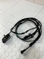 Base De Antena Con Cable Ford Ikon Hb 2012-2015 Negro