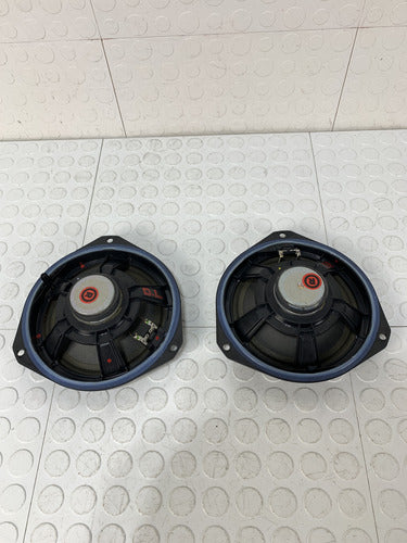 Bocinas Delanteras Par Fiat Palio Sporting 2017 Negro
