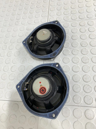 Bocinas Traseras Par Fiat Palio Sporting 2017 Negro