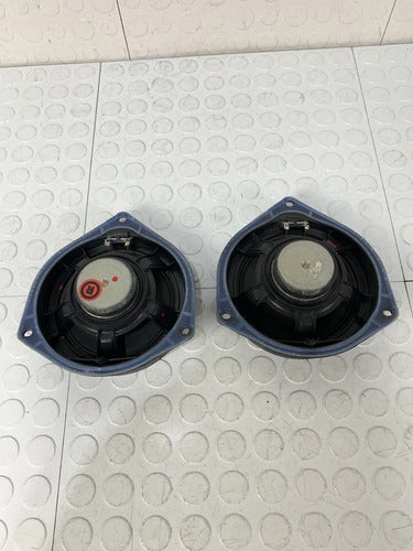 Bocinas Traseras Par Fiat Palio Sporting 2017 Negro