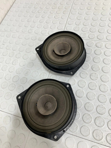 Bocinas Traseras Par Fiat Palio Sporting 2017 Negro