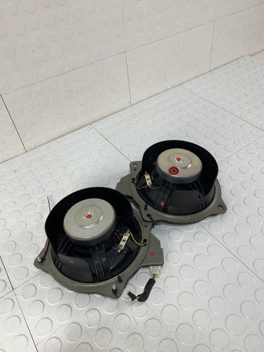 Bocinas Traseras Par Kia Sorento 2016-2020 Negro