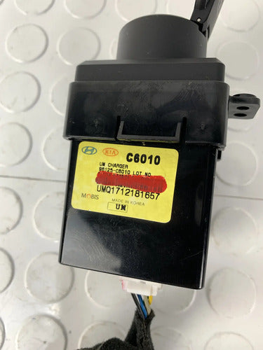 Entrada Encendedor Usb Kia Sorento 2016-2020 Negro