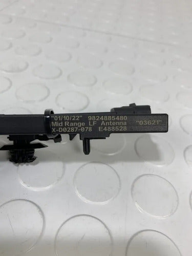 Antenas Llave Rango Medio Par Chirey Tiggo 4 Pro 1.5t 2023 Negro