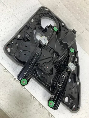 Elevador Motor Trasero Derecho Volkswagen Touareg 2018