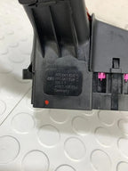 Caja Fusible Interior Izquierda Volkswagen Touareg 2018 Tdi