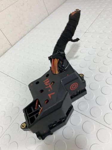 Caja Fusible Interior Izquierda Volkswagen Touareg 2018 Tdi