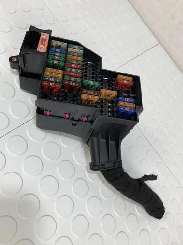 Caja Fusible Interior Izquierda Volkswagen Touareg 2018 Tdi