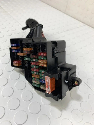 Caja Fusible Interior Izquierda Volkswagen Touareg 2018 Tdi