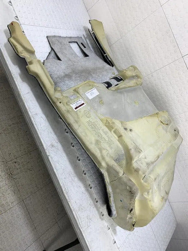 Tapete Alfombra Izquierdo Volkswagen Touareg 2015-2018 Tdi Negro