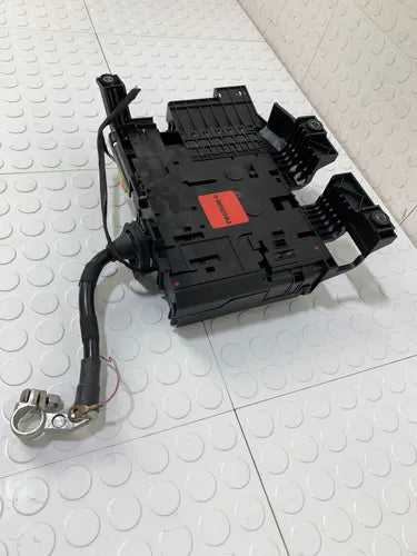 Módulo Fusible Bateria Volkswagen Touareg 2015-2018 Tdi