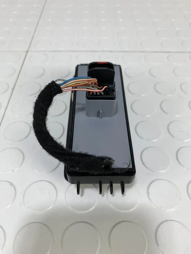 Boton Elevador Delantero Izquierdo Volkswagen Passat 2012-20