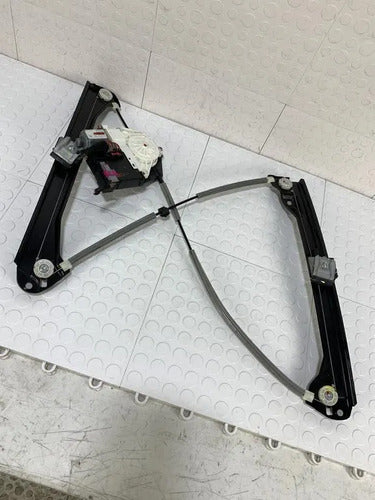 Elevador Motor Delantero Derecho Volkswagen Passat 2012-2015