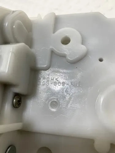 Chapa Manija Trasera Derecha Para Mazda 2 2012-2014