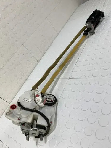 Chapa Manija Trasera Derecha Para Mazda 2 2012-2014
