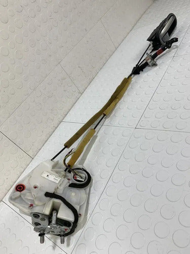 Chapa Manija Delantera Derecha Para Mazda 2 2012-2014