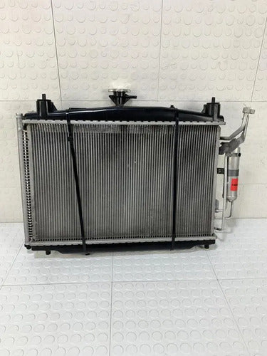 Radiador Y Condensador Para Mazda 2 2012-2014