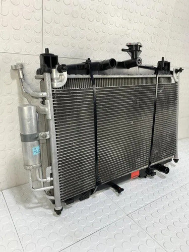 Radiador Y Condensador Para Mazda 2 2012-2014