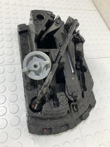 Gato Tijera Con Herramienta Kit Fiat Mobi 2017-2024