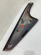 Moldura Poste Trasero Izquierdo Ford Mustang Gt 1999-2004 Rojo