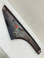 Moldura Poste Trasero Izquierdo Ford Mustang Gt 1999-2004 Rojo